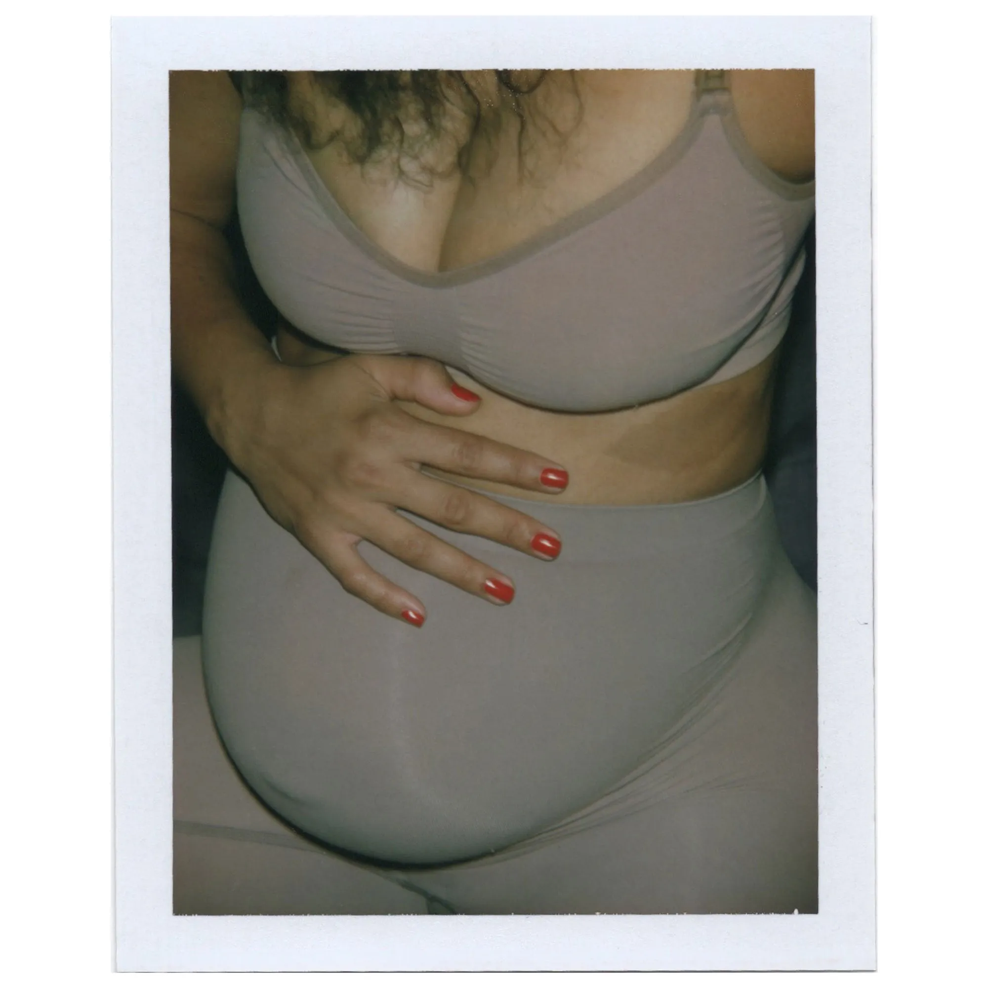 MATERNITY SCULPTING SHORT MID THIGH | MICA